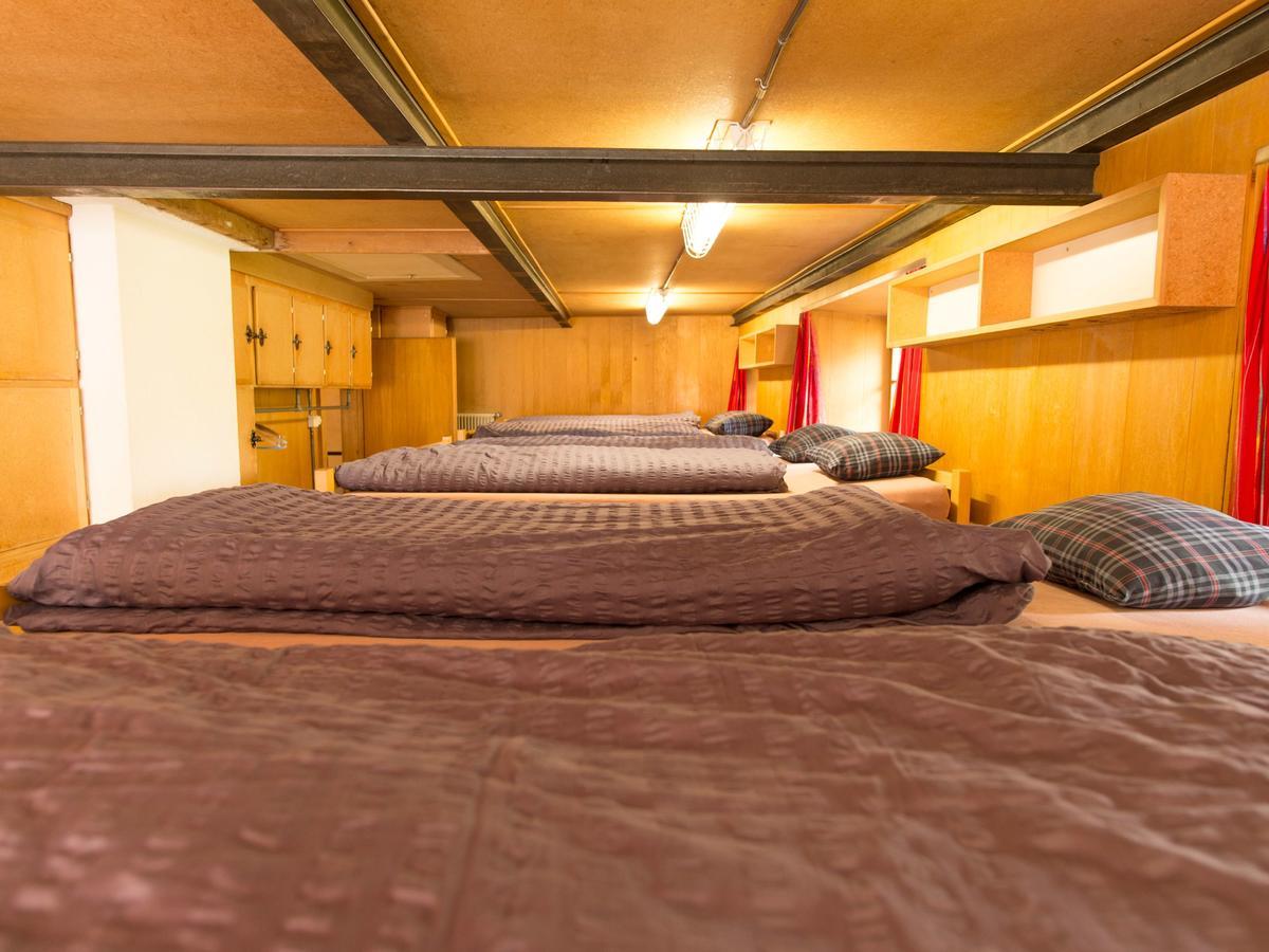 Hostal Zum Turm Hospental